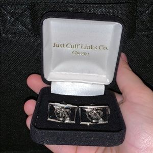 Men’s cuff links